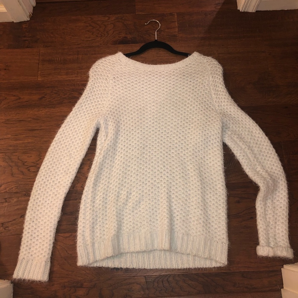 cozy sweater !!